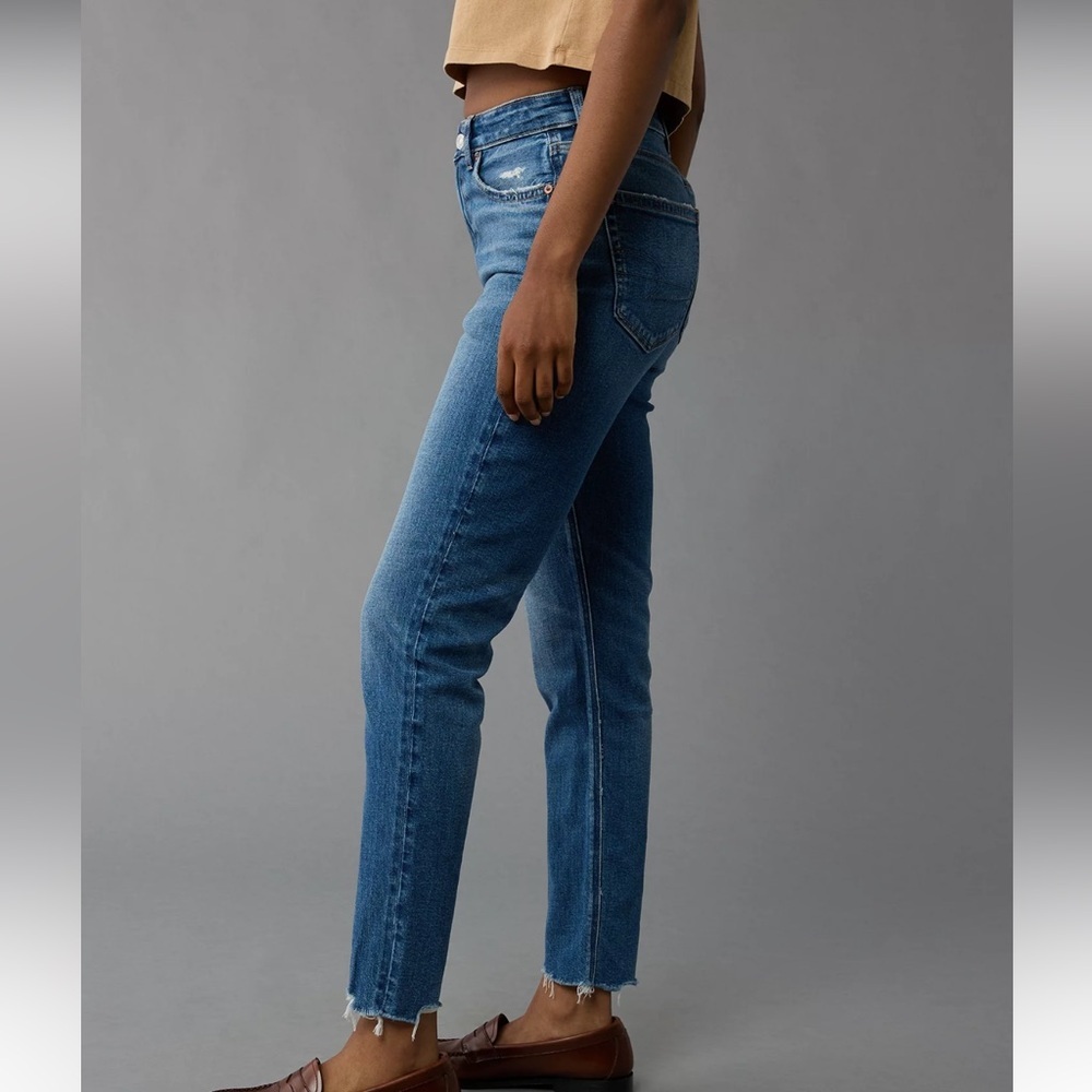 American‎ Eagle Strigid Mom Jeans - Picture 4 of 10